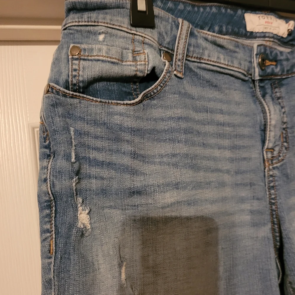 Torrid denim shorts size 14 Distressed